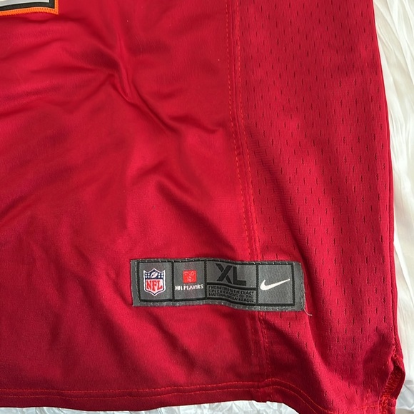 NFL/Nike Tampa Bay Buccaneers Women’s jersey size XL (18) #3 Winston. - Picture 10 of 11